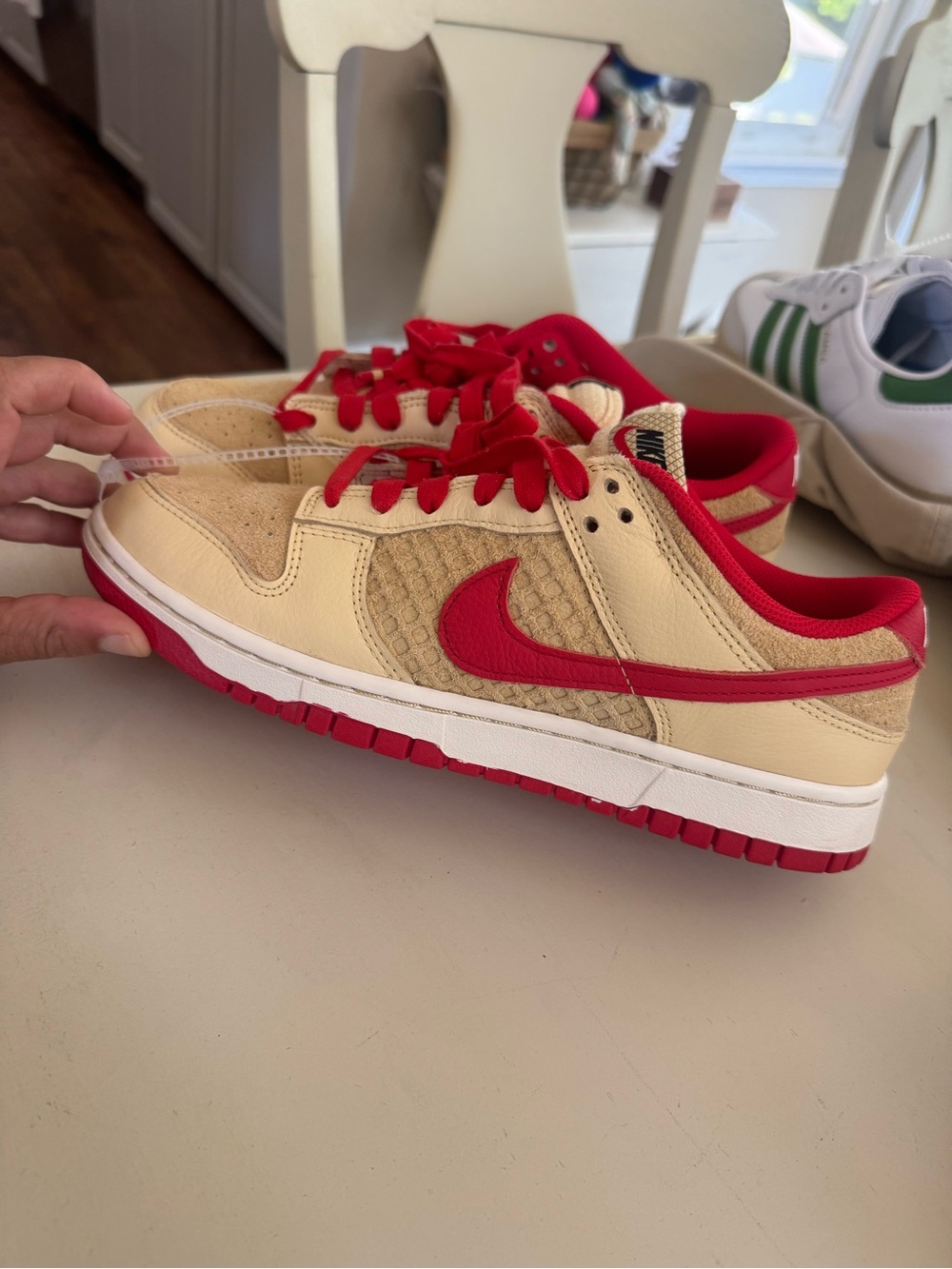 Nike Dunk Strawberry Waffle